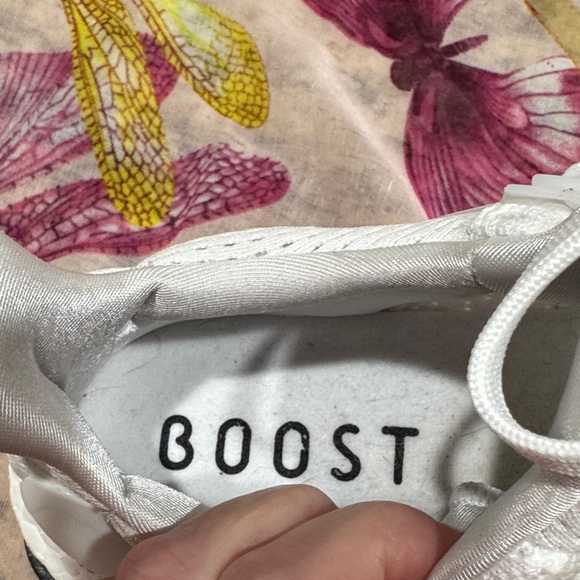 adidas Women's White Athletic Running Shoes - Picture 2 of 5